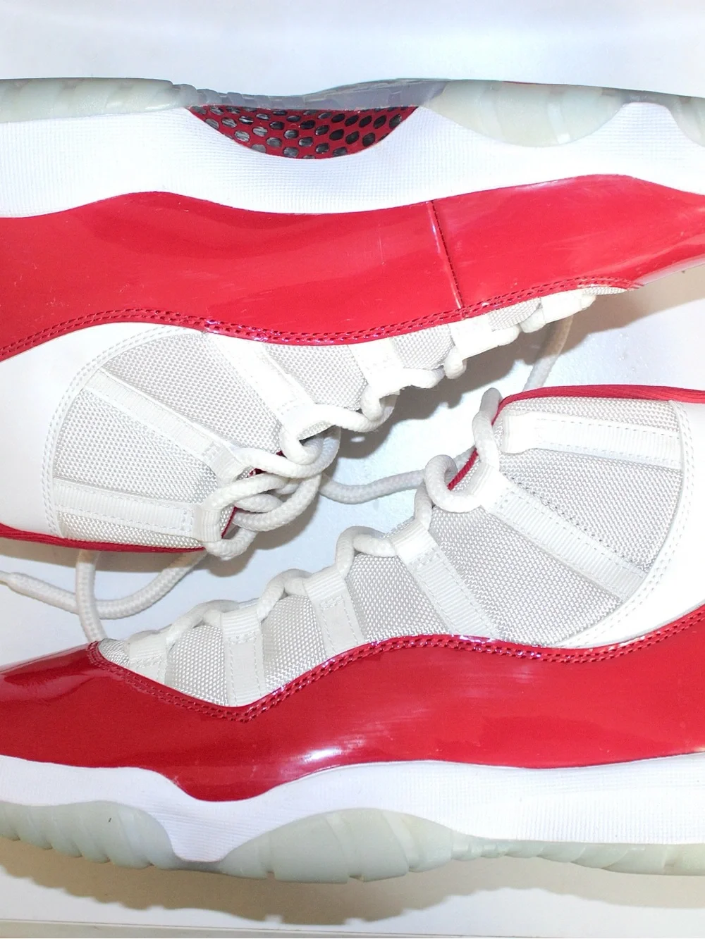 Cherry Jordan 11’s (2022) 10.5